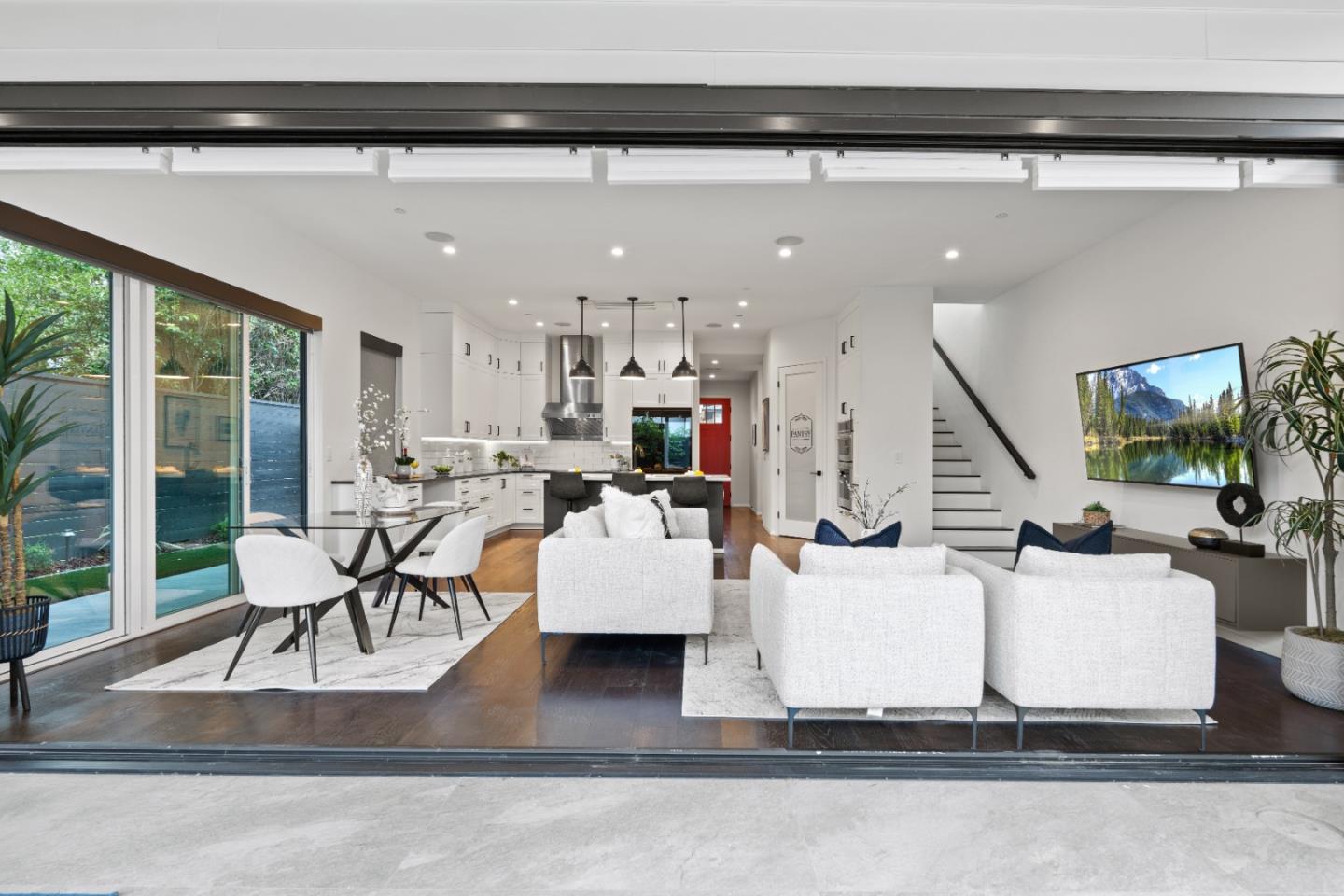 Detail Gallery Image 2 of 27 For 195 Sunnyside Ave, Campbell,  CA 95008 - 4 Beds | 3 Baths