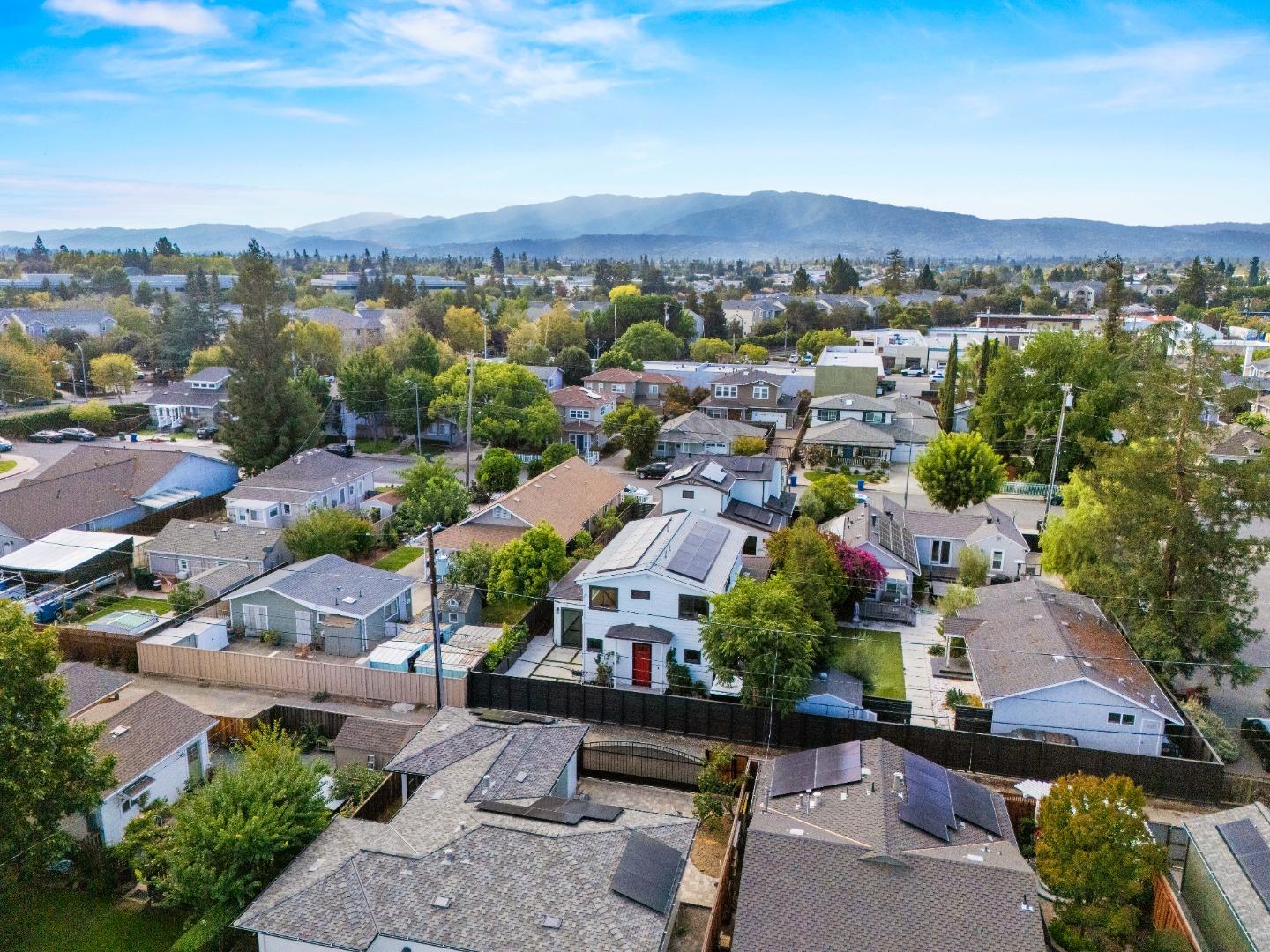 Detail Gallery Image 26 of 27 For 195 Sunnyside Ave, Campbell,  CA 95008 - 4 Beds | 3 Baths