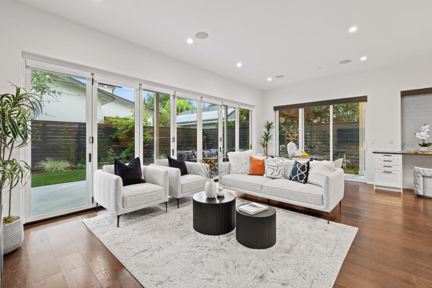 Detail Gallery Image 3 of 27 For 195 Sunnyside Ave, Campbell,  CA 95008 - 4 Beds | 3 Baths