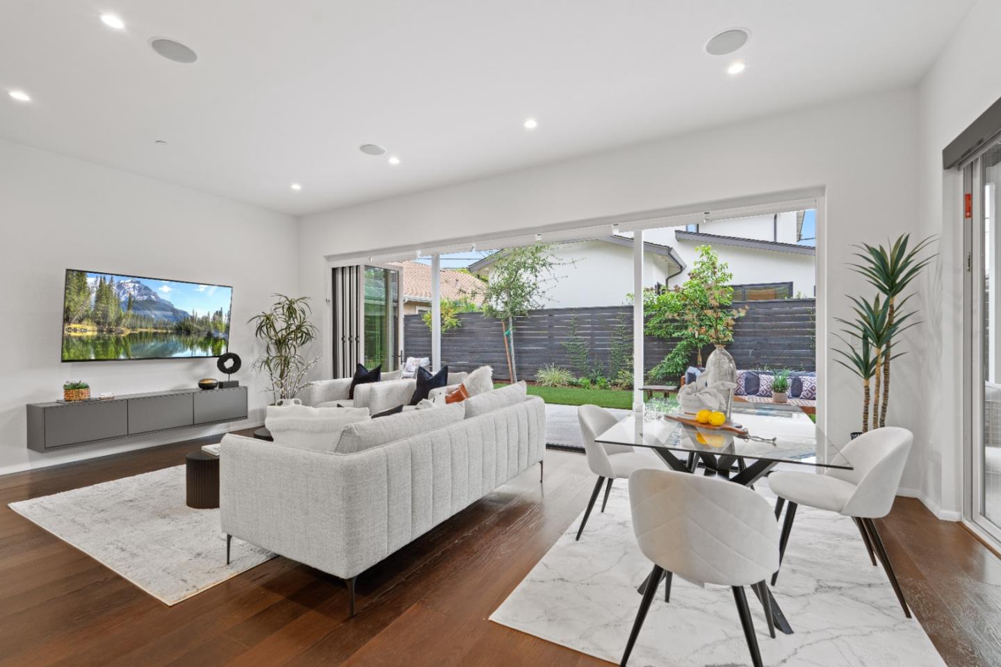 Detail Gallery Image 4 of 27 For 195 Sunnyside Ave, Campbell,  CA 95008 - 4 Beds | 3 Baths