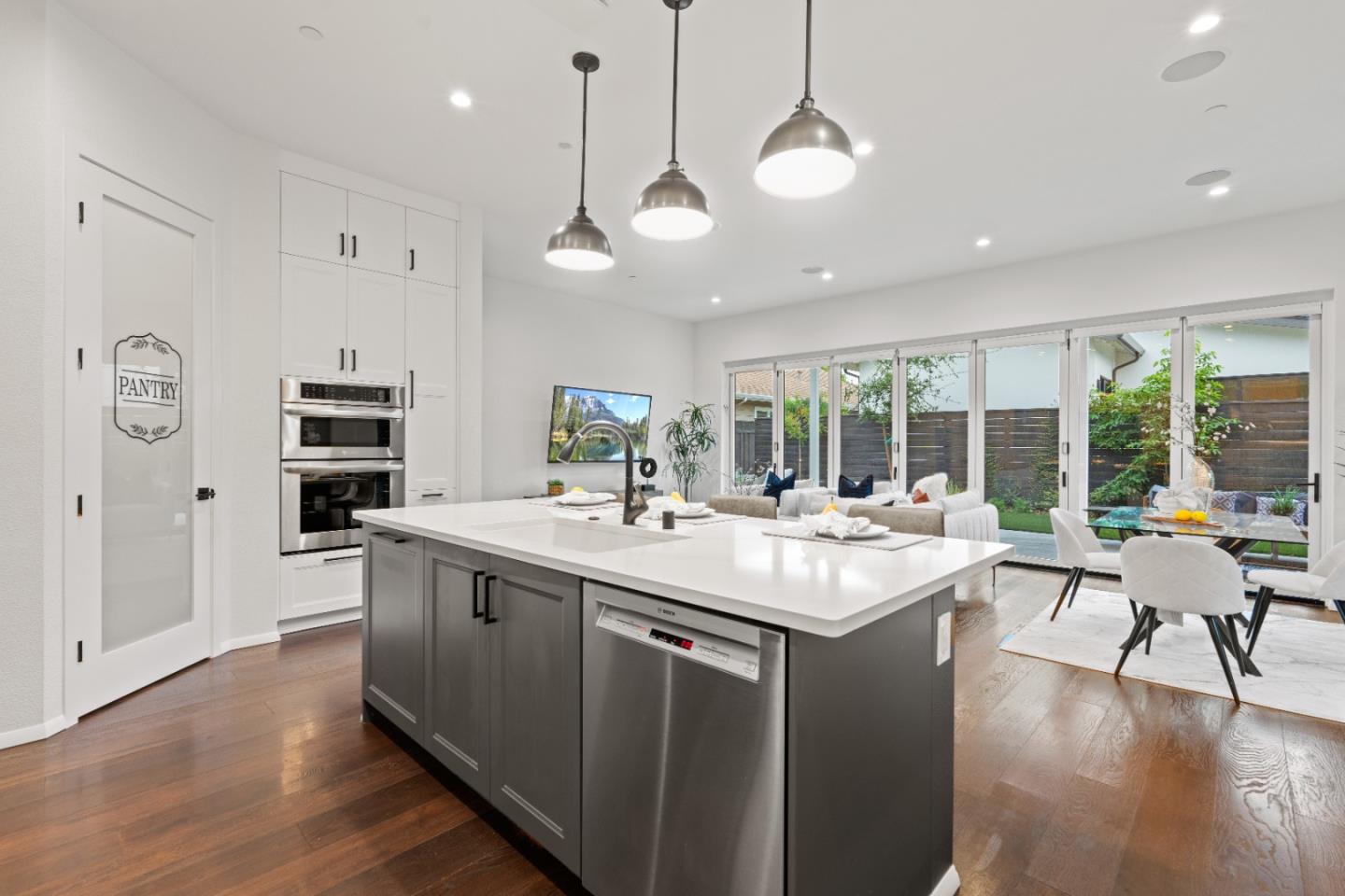 Detail Gallery Image 5 of 27 For 195 Sunnyside Ave, Campbell,  CA 95008 - 4 Beds | 3 Baths