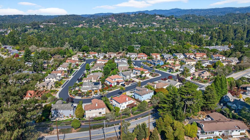 Detail Gallery Image 7 of 60 For 217 Augusta Ln, Aptos,  CA 95003 - 4 Beds | 2/1 Baths