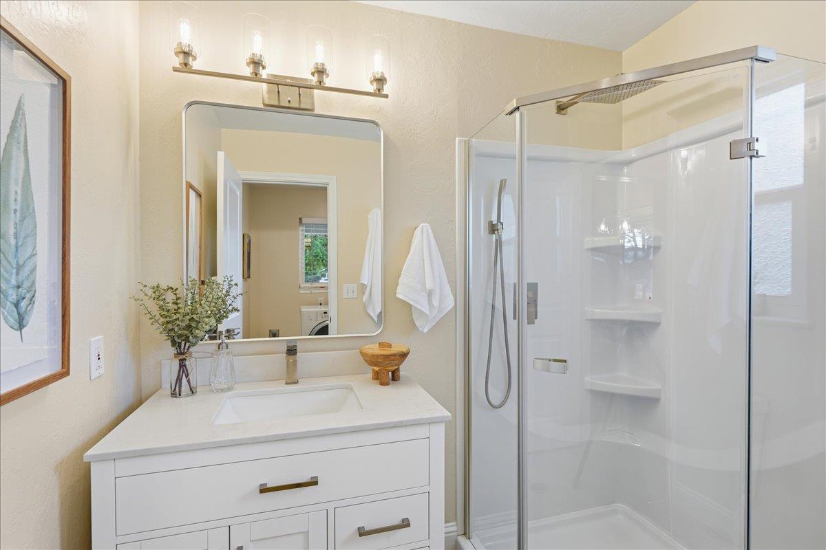 Detail Gallery Image 9 of 46 For 1959 Schrader Dr, San Jose,  CA 95124 - 3 Beds | 2 Baths