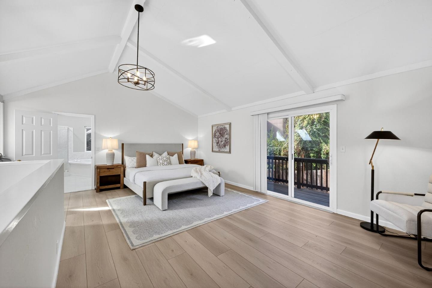 Detail Gallery Image 31 of 53 For 3988 Jefferson Ave, Redwood City,  CA 94062 - 3 Beds | 3 Baths