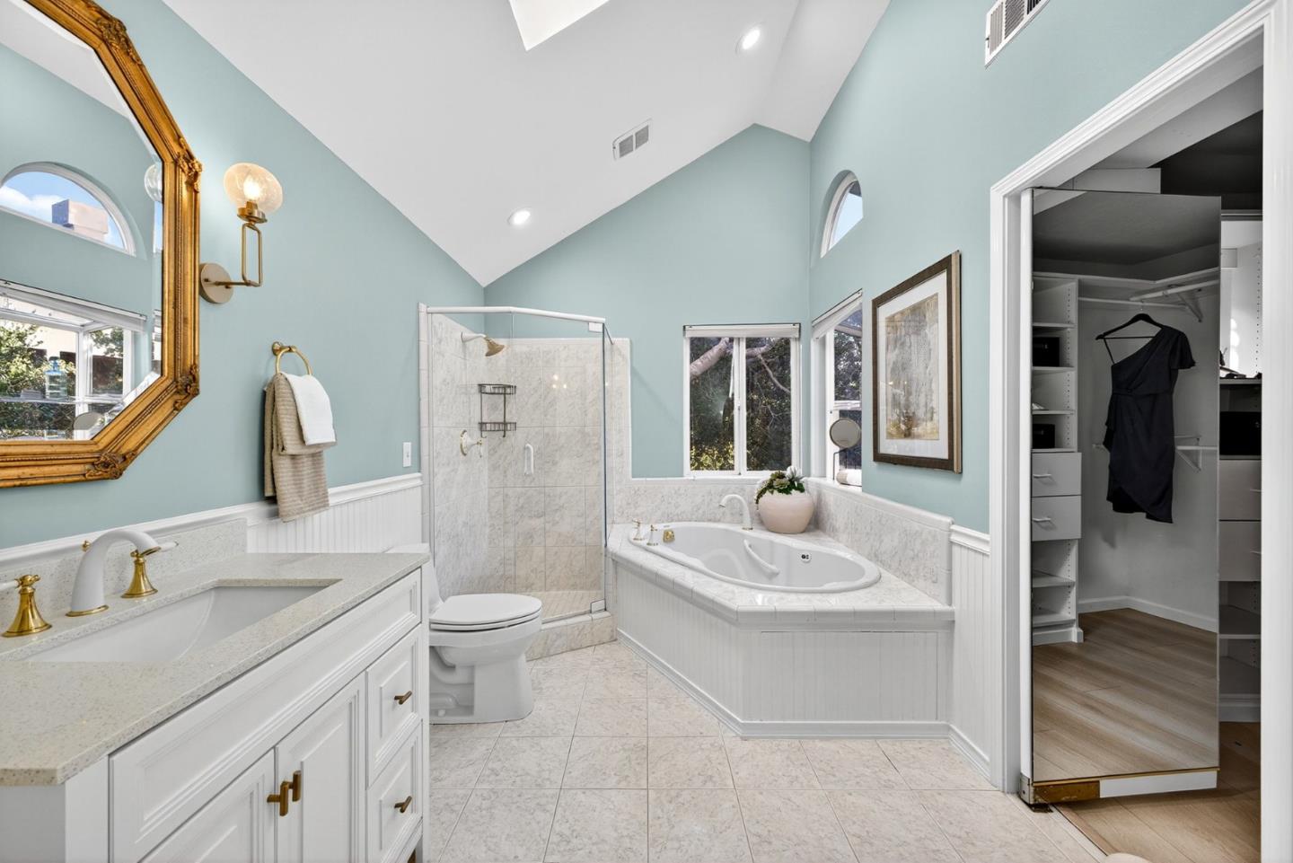 Detail Gallery Image 35 of 53 For 3988 Jefferson Ave, Redwood City,  CA 94062 - 3 Beds | 3 Baths