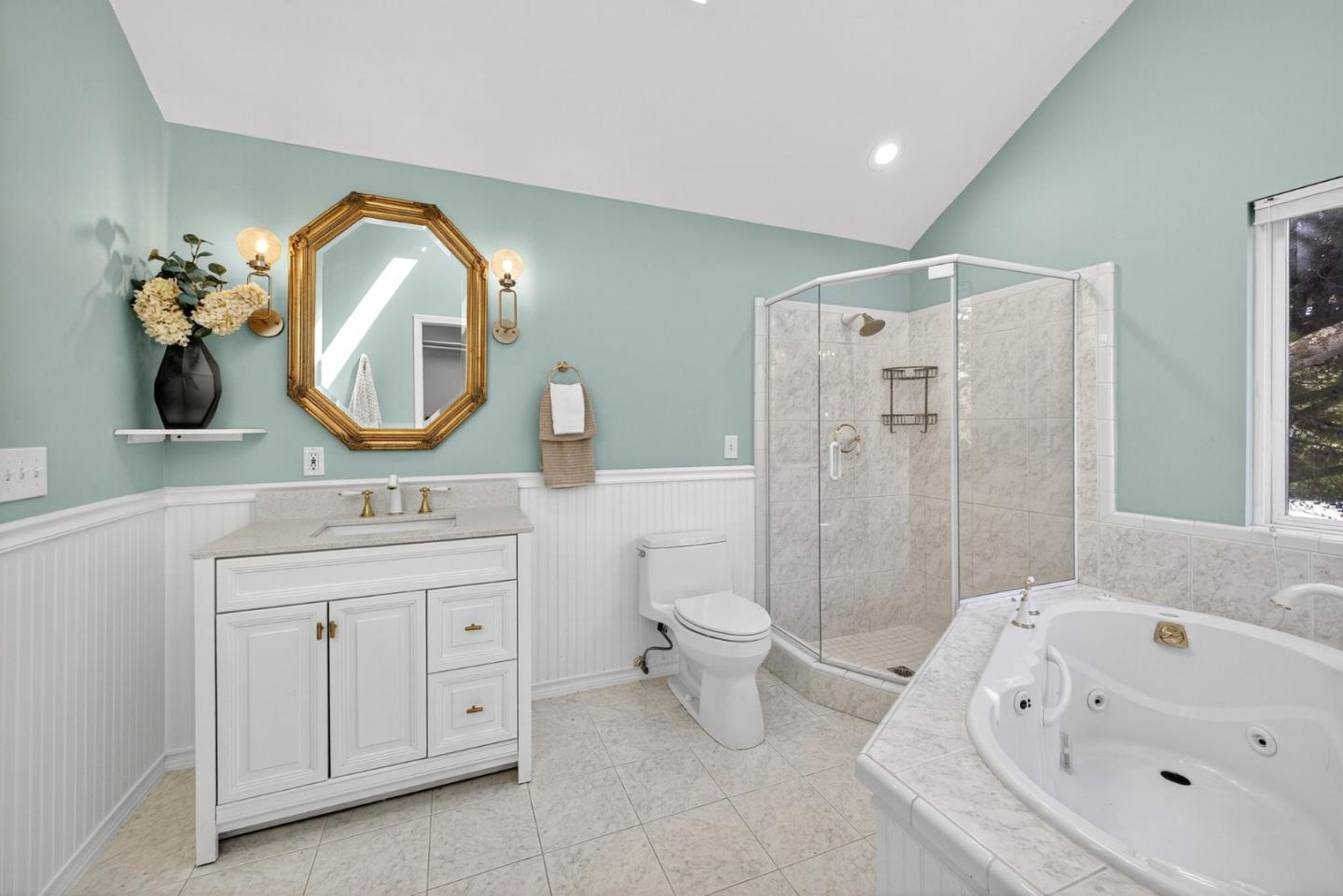 Detail Gallery Image 36 of 53 For 3988 Jefferson Ave, Redwood City,  CA 94062 - 3 Beds | 3 Baths