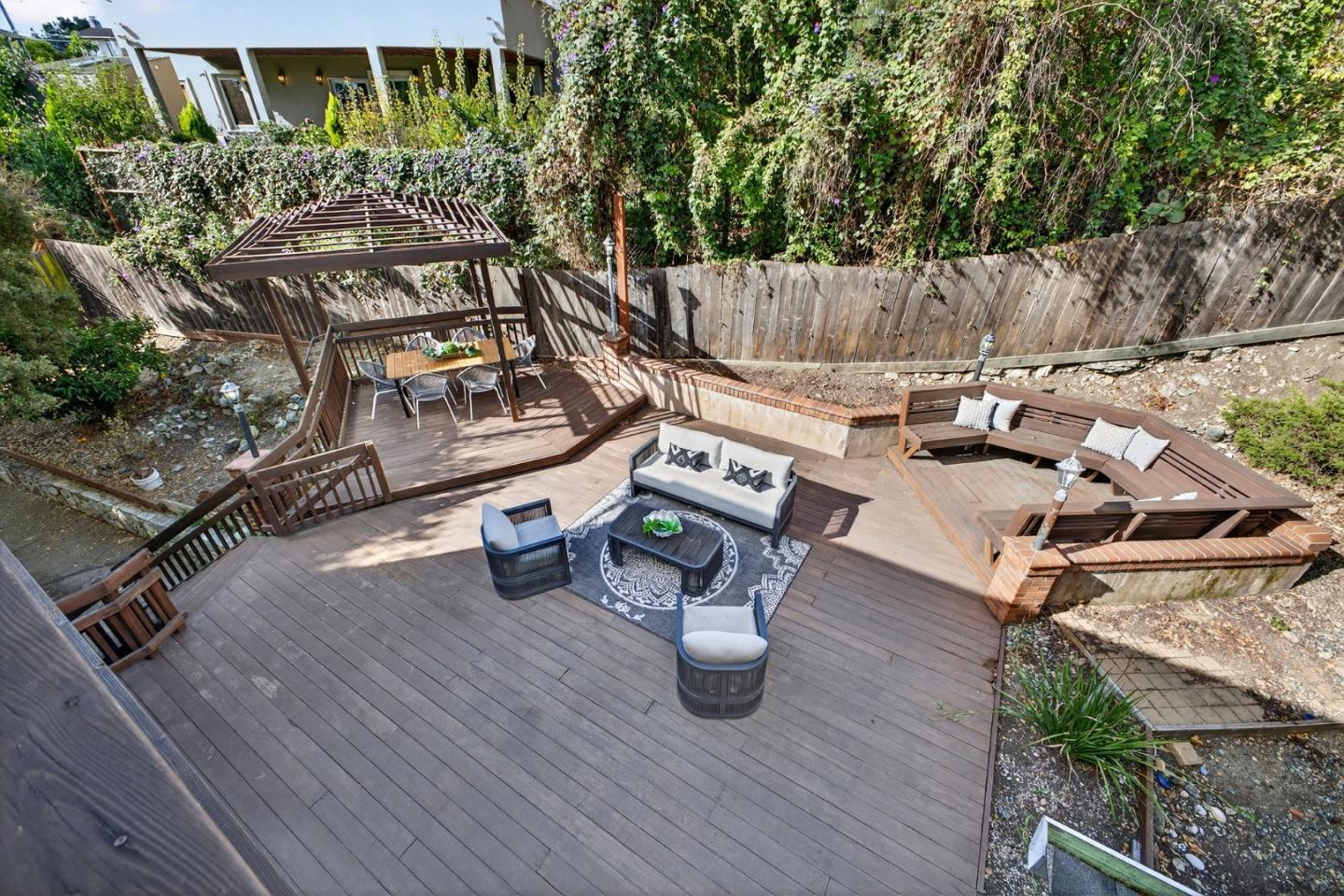 Detail Gallery Image 38 of 53 For 3988 Jefferson Ave, Redwood City,  CA 94062 - 3 Beds | 3 Baths