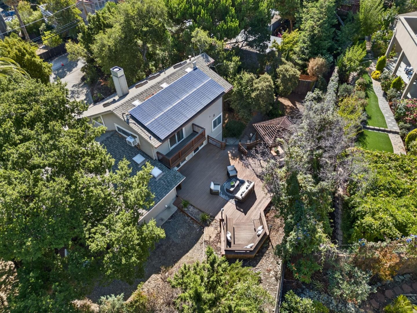 Detail Gallery Image 43 of 53 For 3988 Jefferson Ave, Redwood City,  CA 94062 - 3 Beds | 3 Baths