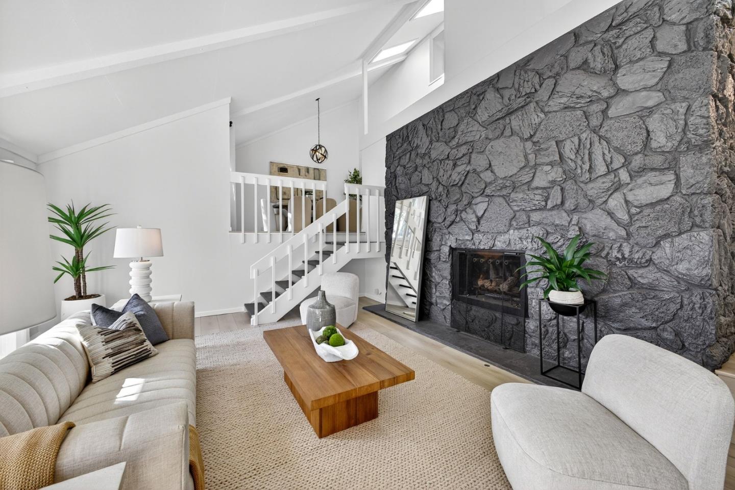 Detail Gallery Image 6 of 53 For 3988 Jefferson Ave, Redwood City,  CA 94062 - 3 Beds | 3 Baths