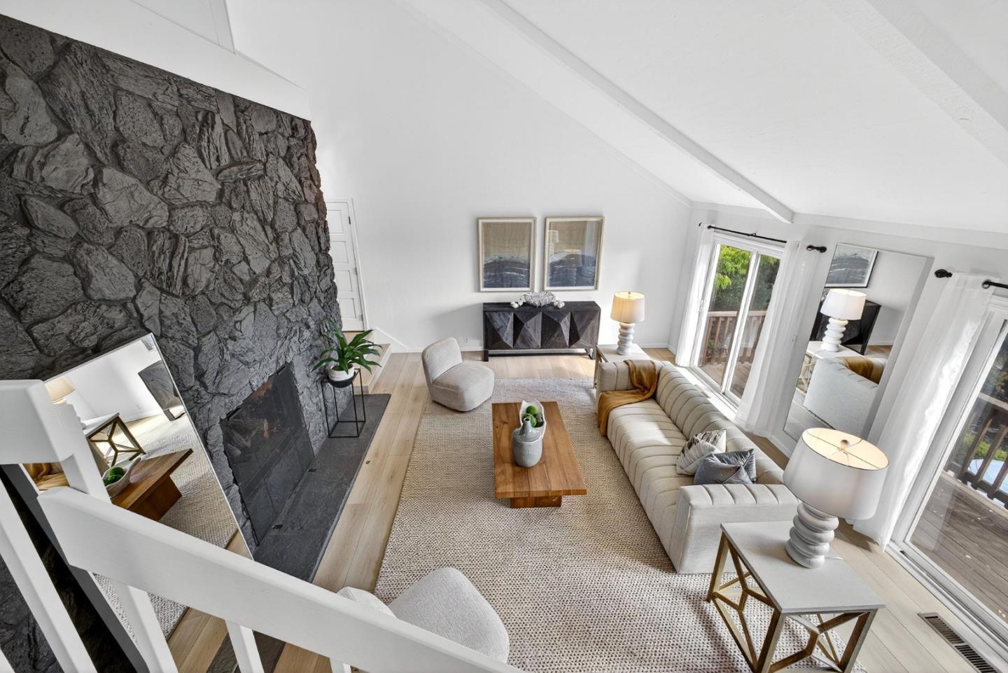 Detail Gallery Image 8 of 53 For 3988 Jefferson Ave, Redwood City,  CA 94062 - 3 Beds | 3 Baths