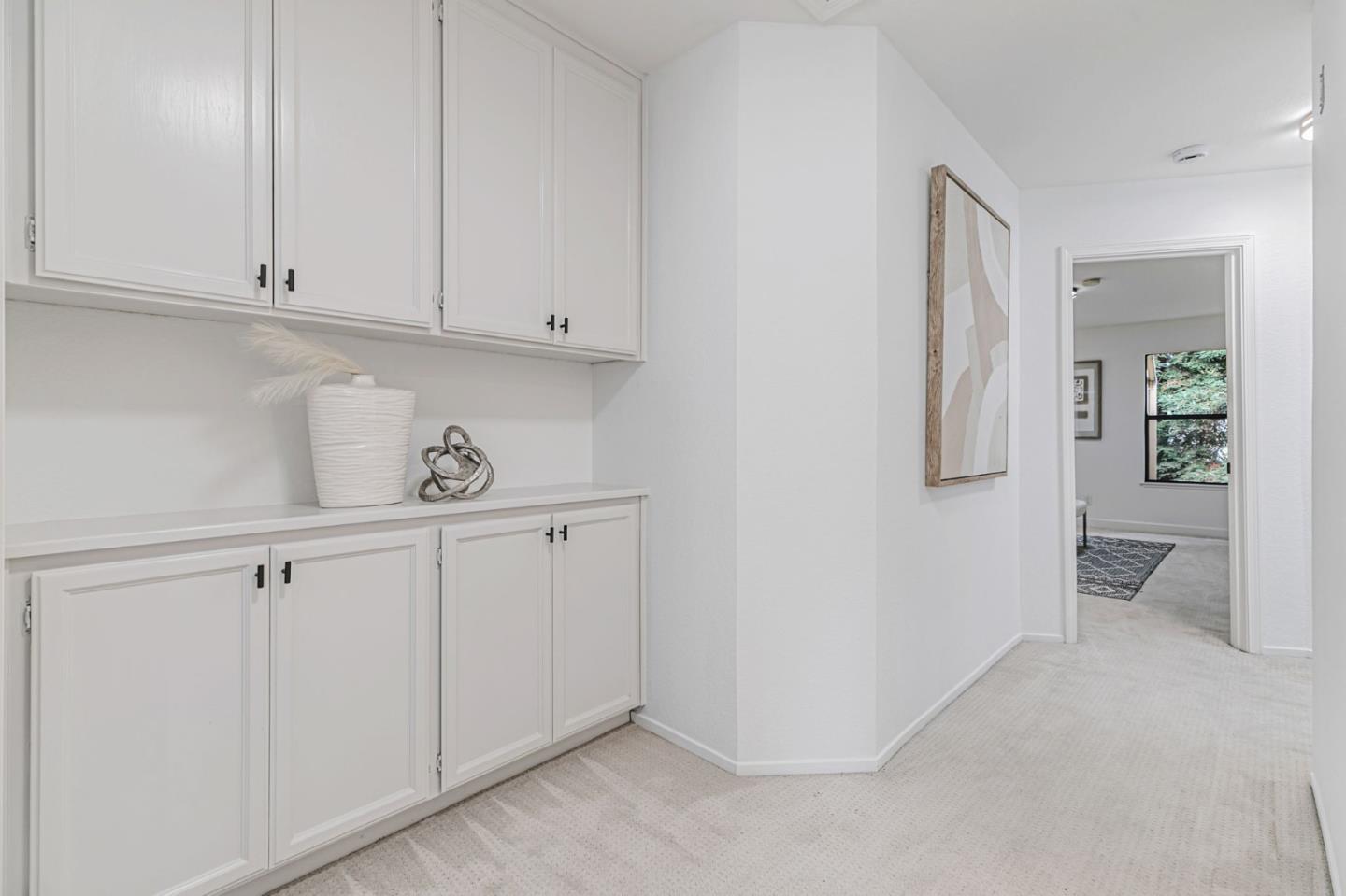 Detail Gallery Image 27 of 54 For 926 La Mesa Ter #E,  Sunnyvale,  CA 94086 - 4 Beds | 2/1 Baths