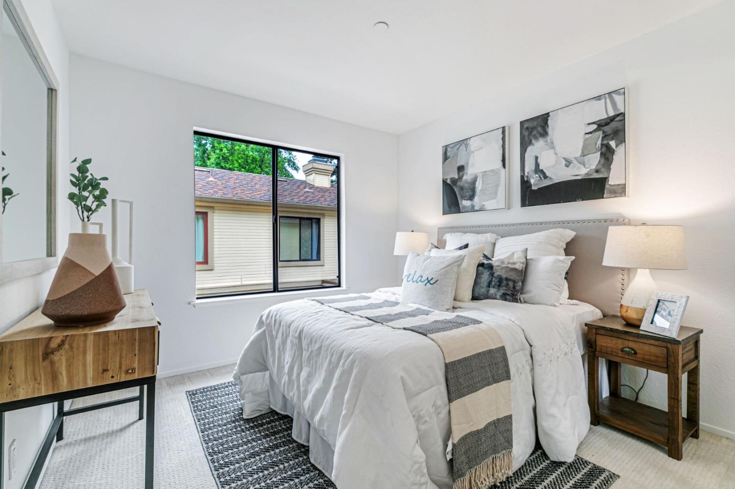 Detail Gallery Image 32 of 54 For 926 La Mesa Ter #E,  Sunnyvale,  CA 94086 - 4 Beds | 2/1 Baths