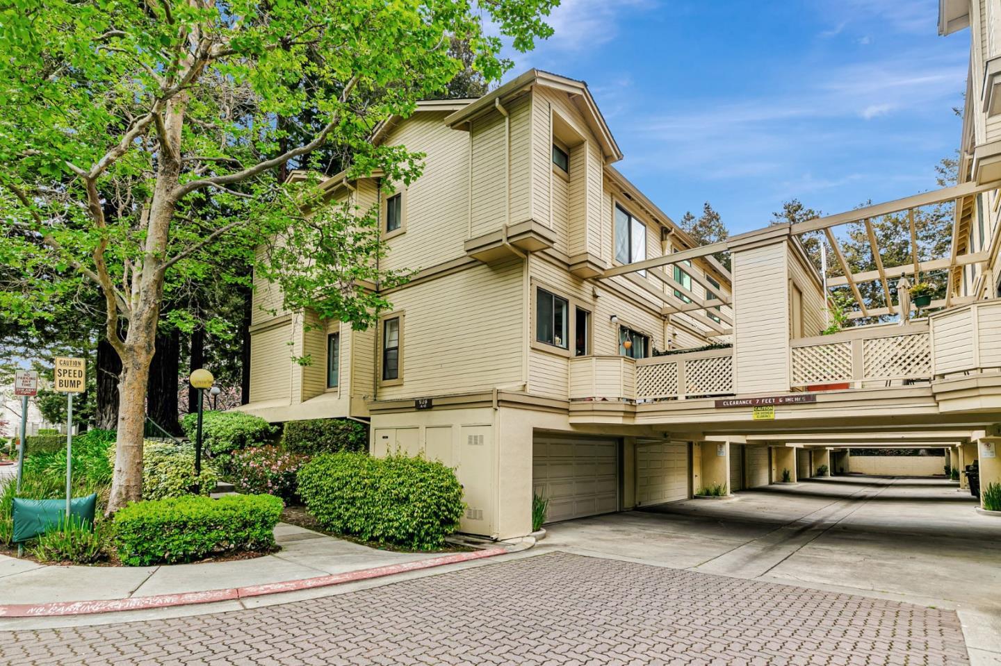 Detail Gallery Image 48 of 54 For 926 La Mesa Ter #E,  Sunnyvale,  CA 94086 - 4 Beds | 2/1 Baths