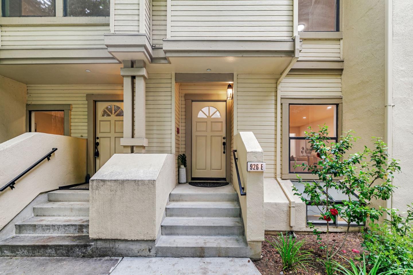 Detail Gallery Image 6 of 54 For 926 La Mesa Ter #E,  Sunnyvale,  CA 94086 - 4 Beds | 2/1 Baths