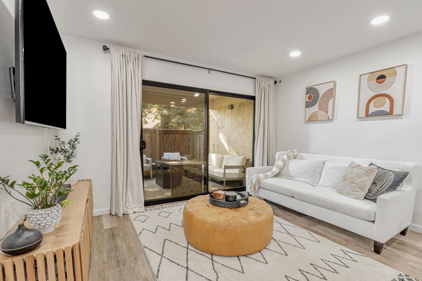 Detail Gallery Image 2 of 34 For 3328 Kimber Ct #21,  San Jose,  CA 95124 - 2 Beds | 1 Baths