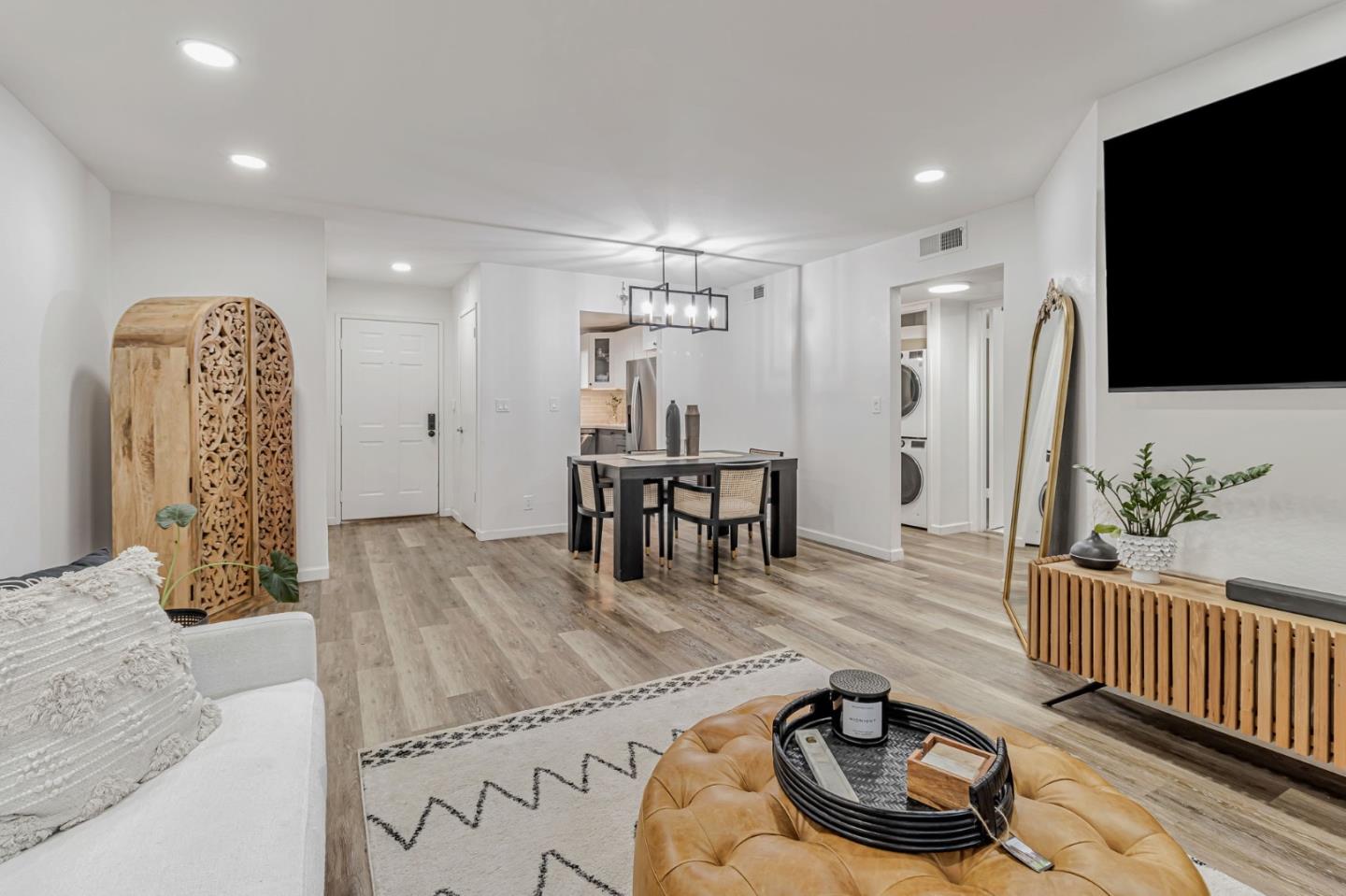 Detail Gallery Image 3 of 34 For 3328 Kimber Ct #21,  San Jose,  CA 95124 - 2 Beds | 1 Baths