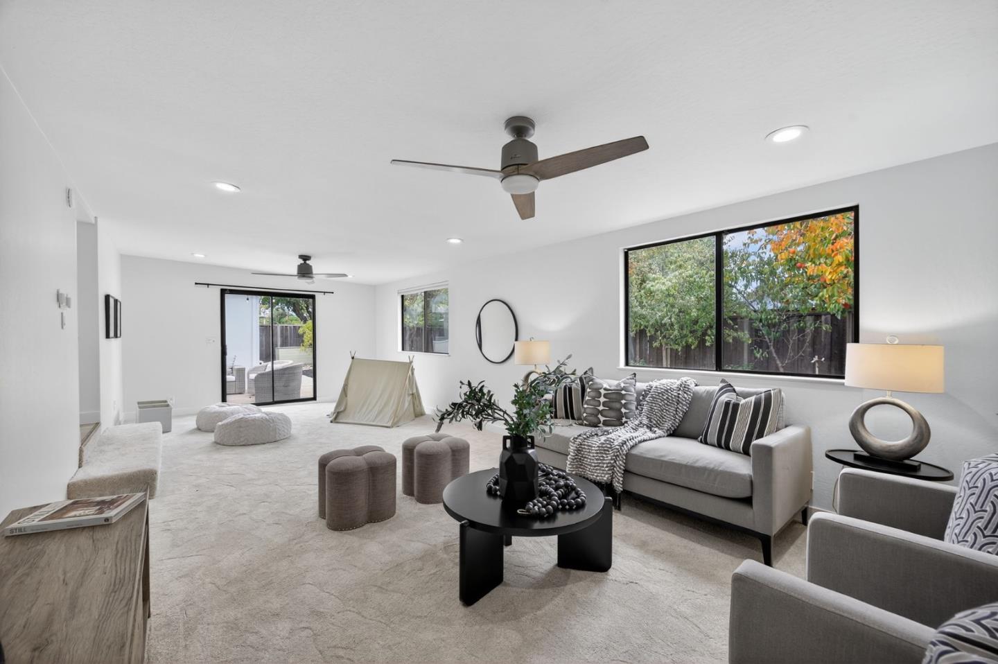 Detail Gallery Image 17 of 42 For 866 Stonehurst Way, Campbell,  CA 95008 - 3 Beds | 2 Baths