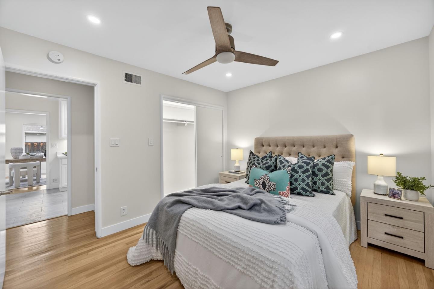 Detail Gallery Image 25 of 42 For 866 Stonehurst Way, Campbell,  CA 95008 - 3 Beds | 2 Baths