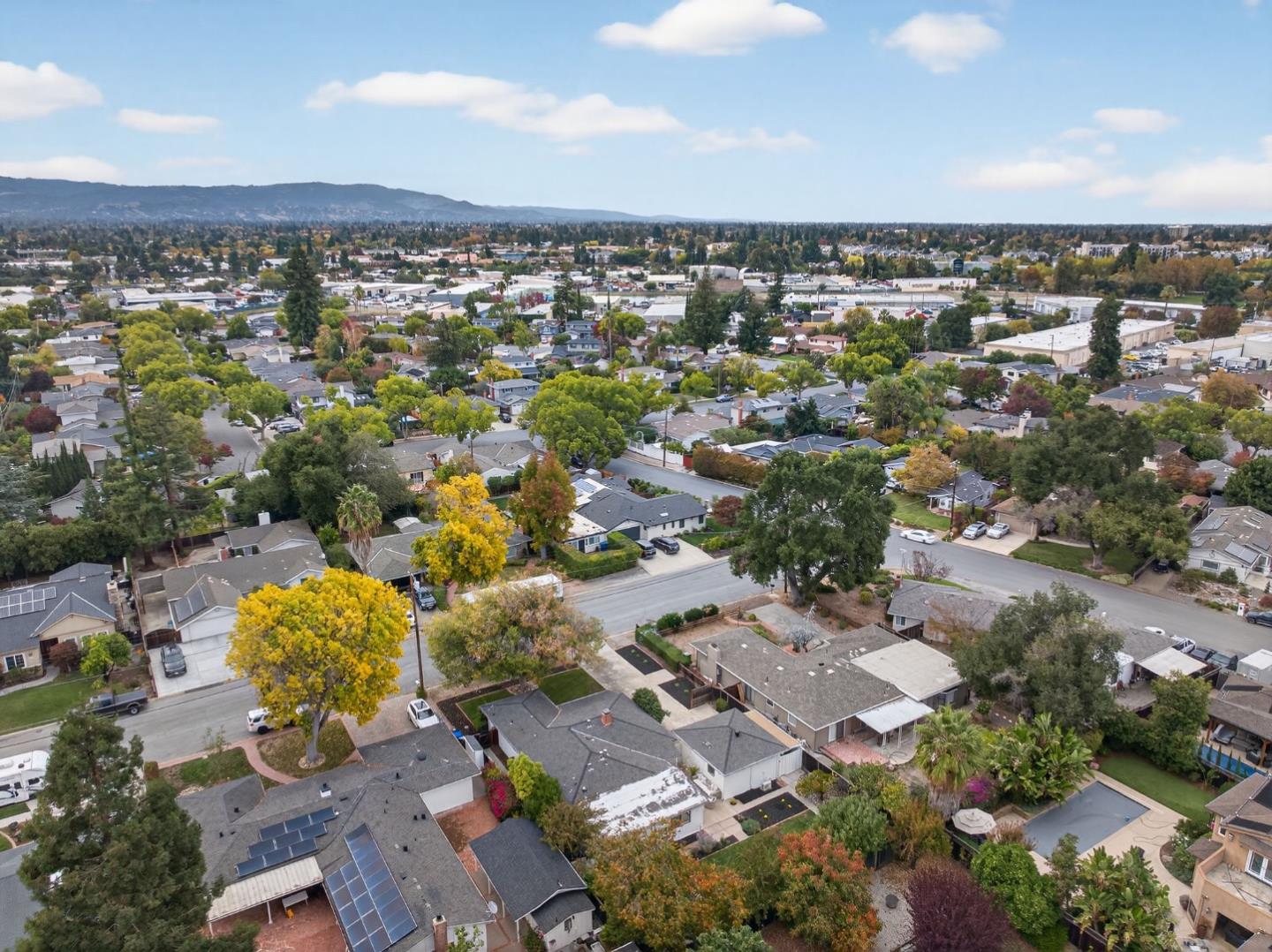 Detail Gallery Image 40 of 42 For 866 Stonehurst Way, Campbell,  CA 95008 - 3 Beds | 2 Baths