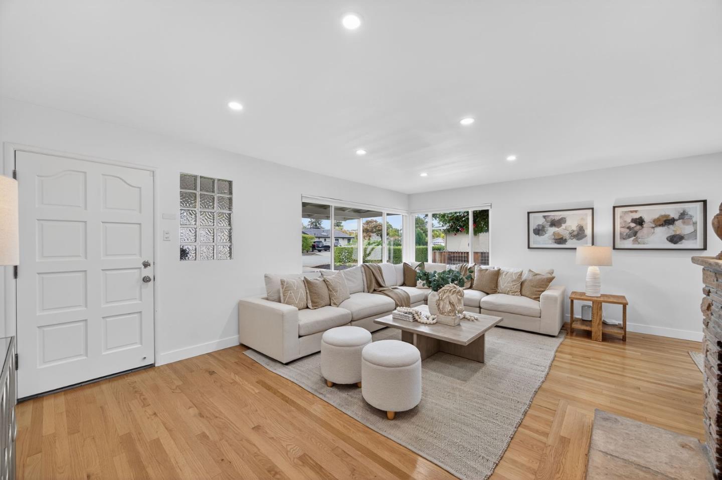 Detail Gallery Image 6 of 42 For 866 Stonehurst Way, Campbell,  CA 95008 - 3 Beds | 2 Baths