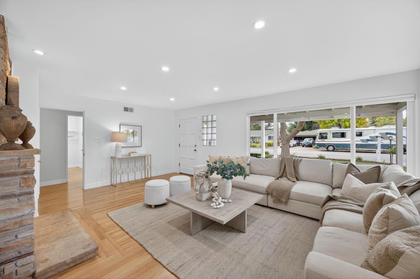 Detail Gallery Image 7 of 42 For 866 Stonehurst Way, Campbell,  CA 95008 - 3 Beds | 2 Baths