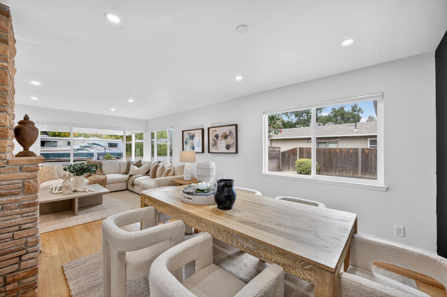 Detail Gallery Image 8 of 42 For 866 Stonehurst Way, Campbell,  CA 95008 - 3 Beds | 2 Baths