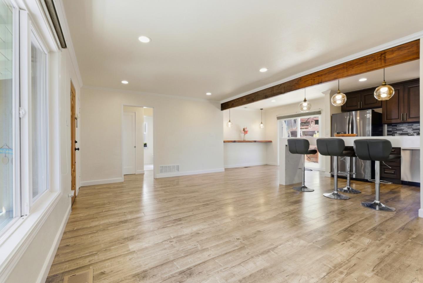 Detail Gallery Image 11 of 39 For 16108 Berkshire Dr, San Leandro,  CA 94578 - 2 Beds | 1 Baths