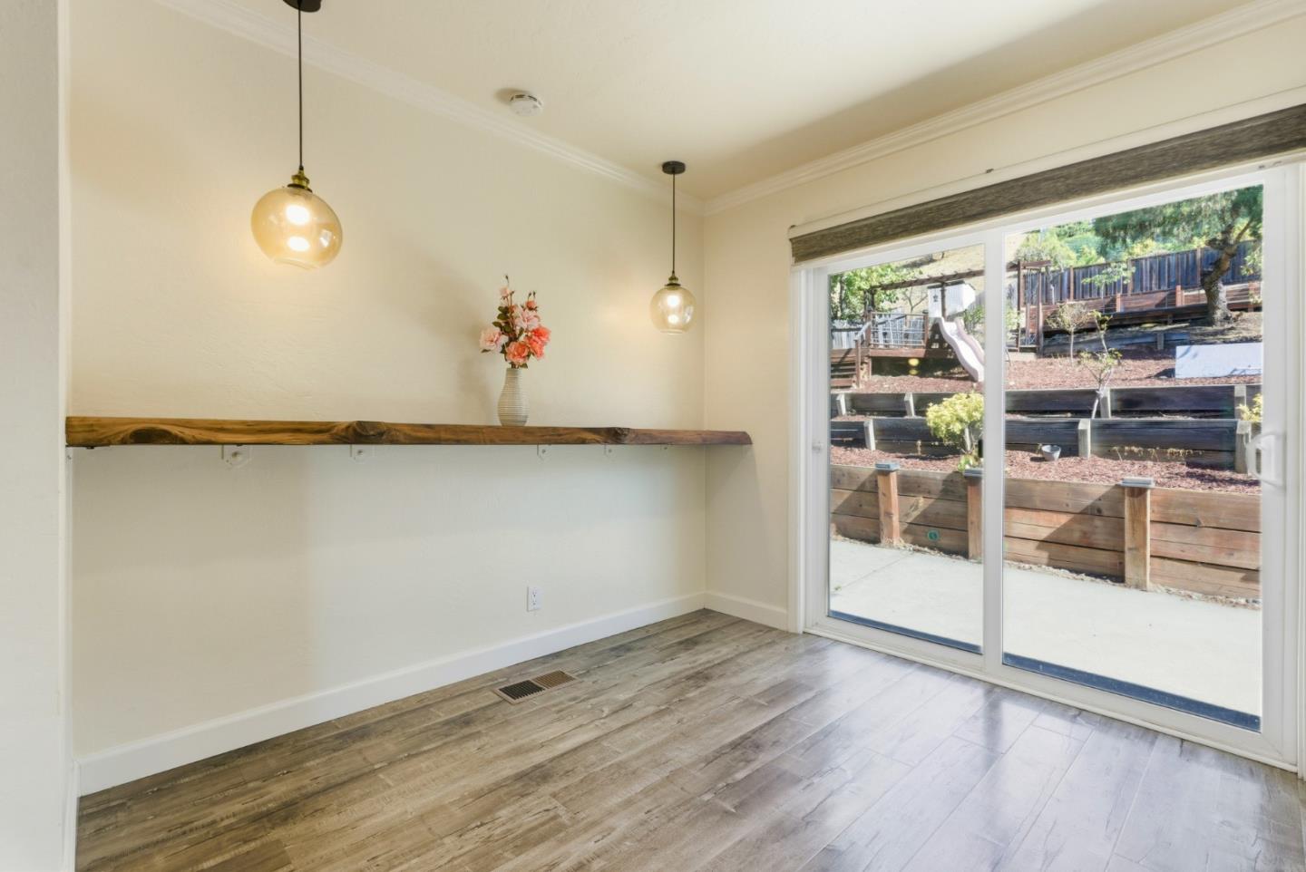 Detail Gallery Image 19 of 39 For 16108 Berkshire Dr, San Leandro,  CA 94578 - 2 Beds | 1 Baths