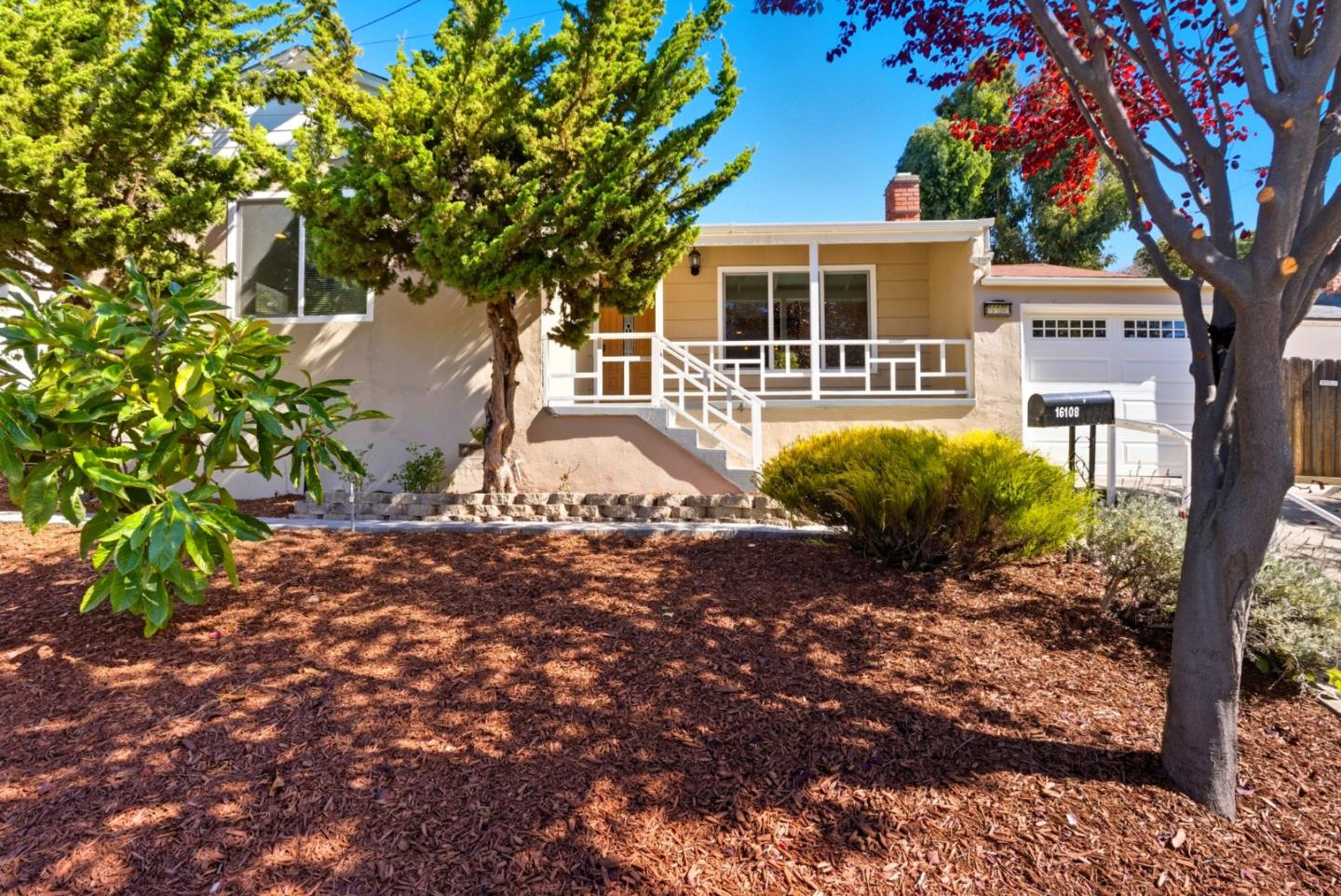 Detail Gallery Image 2 of 39 For 16108 Berkshire Dr, San Leandro,  CA 94578 - 2 Beds | 1 Baths