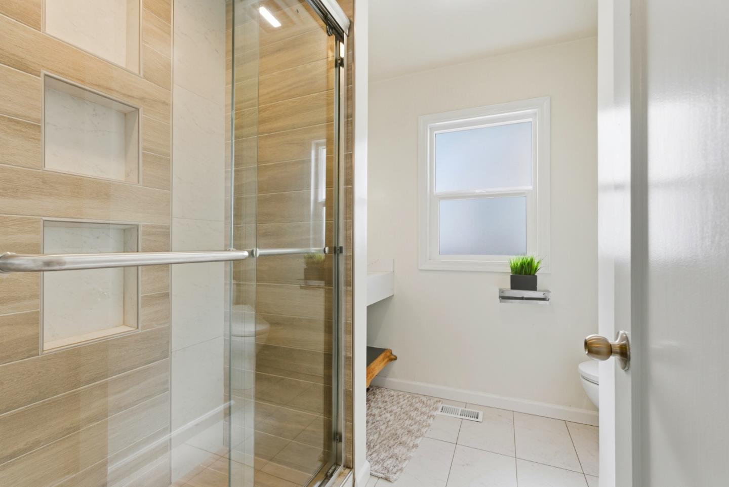 Detail Gallery Image 27 of 39 For 16108 Berkshire Dr, San Leandro,  CA 94578 - 2 Beds | 1 Baths