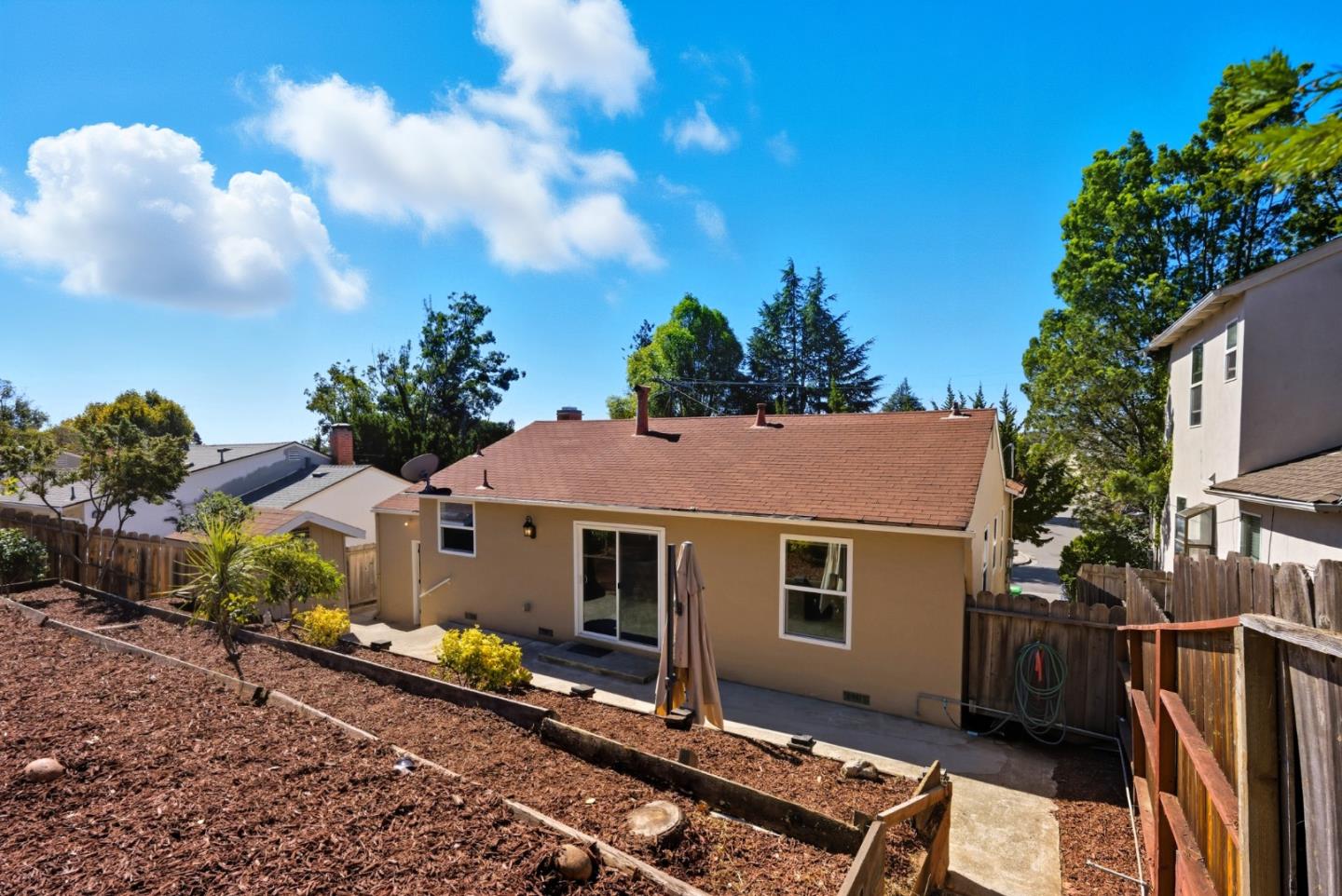 Detail Gallery Image 33 of 39 For 16108 Berkshire Dr, San Leandro,  CA 94578 - 2 Beds | 1 Baths