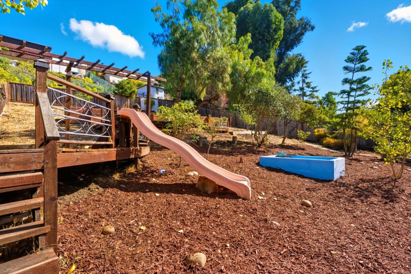 Detail Gallery Image 35 of 39 For 16108 Berkshire Dr, San Leandro,  CA 94578 - 2 Beds | 1 Baths