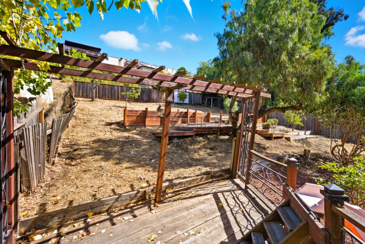 Detail Gallery Image 36 of 39 For 16108 Berkshire Dr, San Leandro,  CA 94578 - 2 Beds | 1 Baths