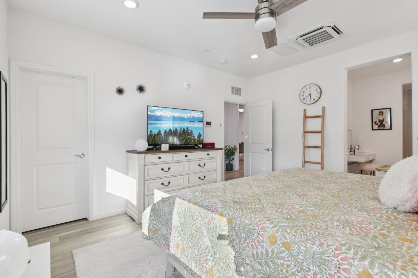 Detail Gallery Image 20 of 32 For 6806 Chroma Ct, San Jose,  CA 95119 - 3 Beds | 3 Baths