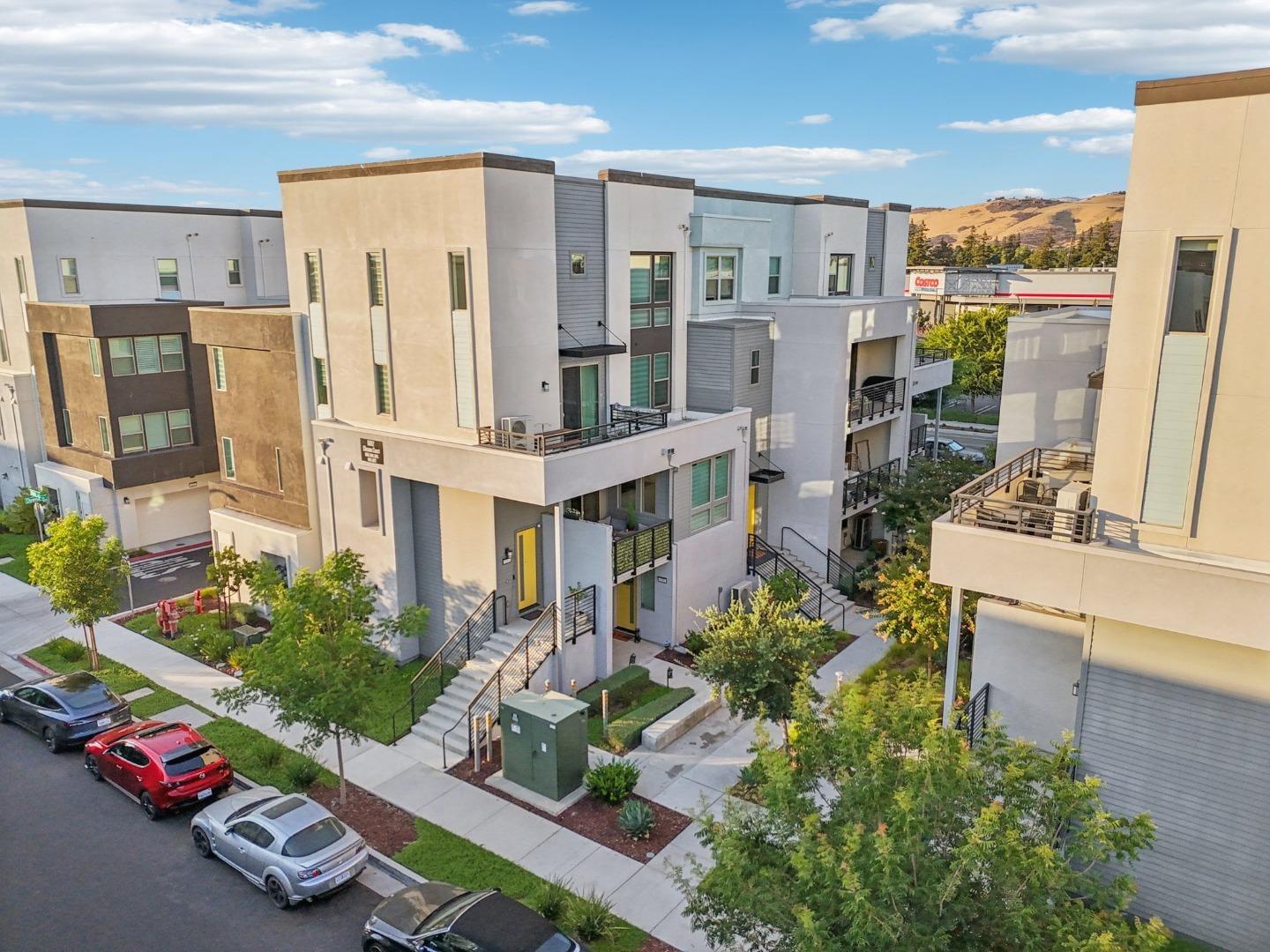 Detail Gallery Image 28 of 32 For 6806 Chroma Ct, San Jose,  CA 95119 - 3 Beds | 3 Baths