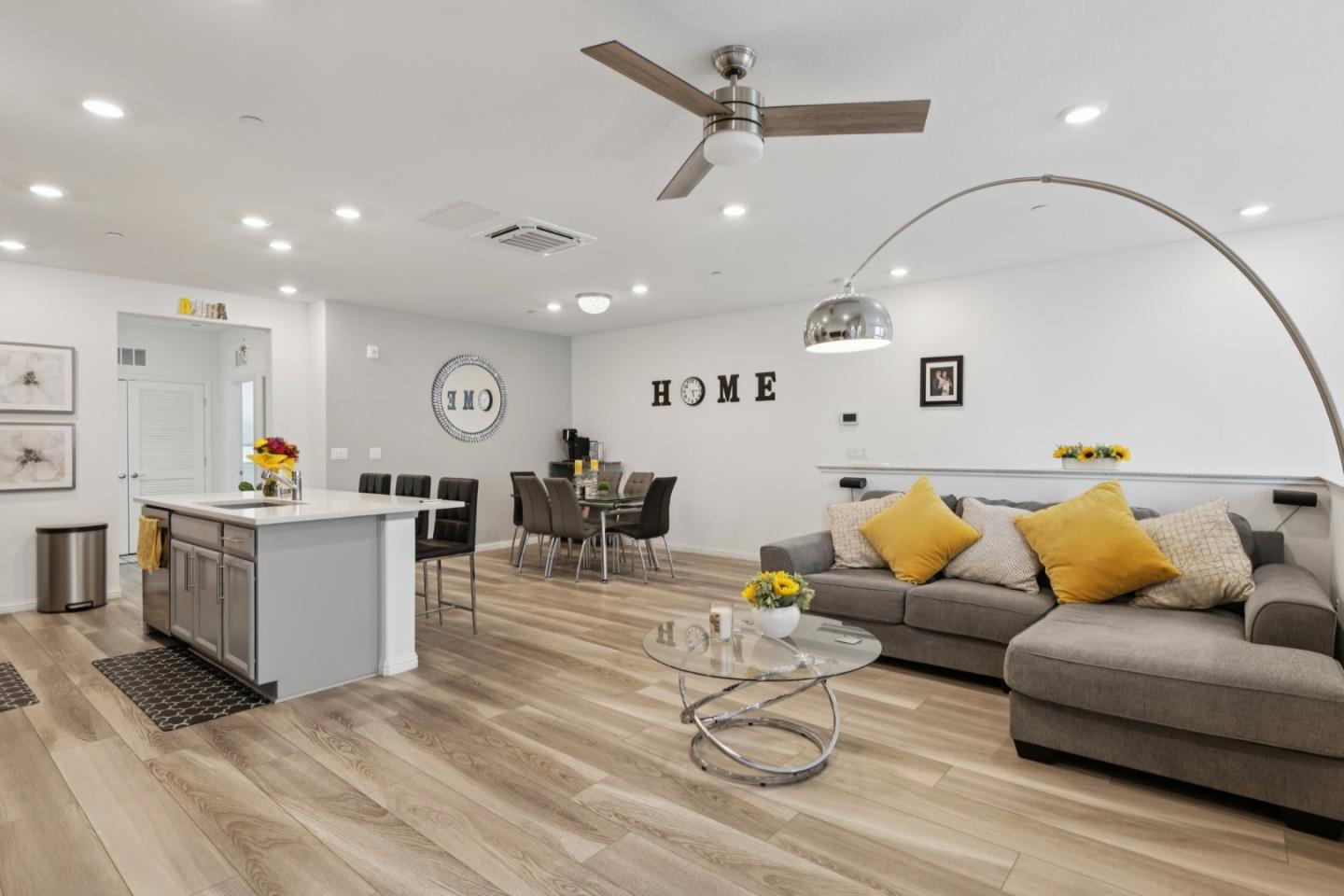 Detail Gallery Image 7 of 32 For 6806 Chroma Ct, San Jose,  CA 95119 - 3 Beds | 3 Baths