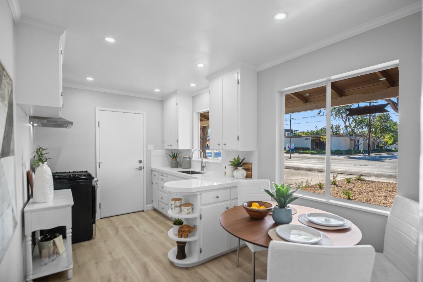 Detail Gallery Image 10 of 44 For 1494-1496 Meridian Ave, San Jose,  CA 95125 - – Beds | – Baths