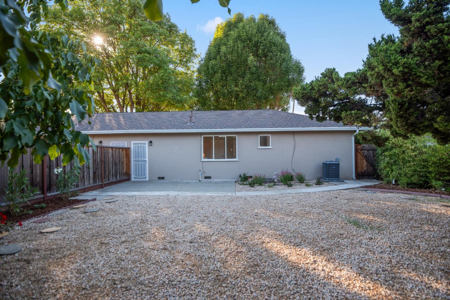 Detail Gallery Image 21 of 44 For 1494-1496 Meridian Ave, San Jose,  CA 95125 - – Beds | – Baths