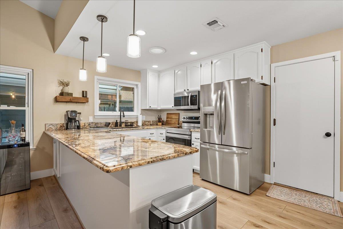 Detail Gallery Image 10 of 46 For 128 Mesquite Ct, Folsom,  CA 95630 - 3 Beds | 2 Baths