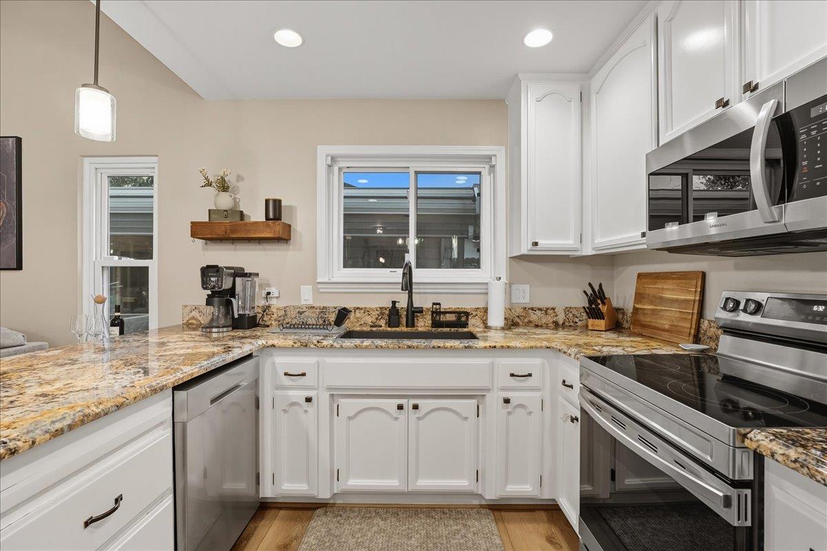 Detail Gallery Image 14 of 46 For 128 Mesquite Ct, Folsom,  CA 95630 - 3 Beds | 2 Baths