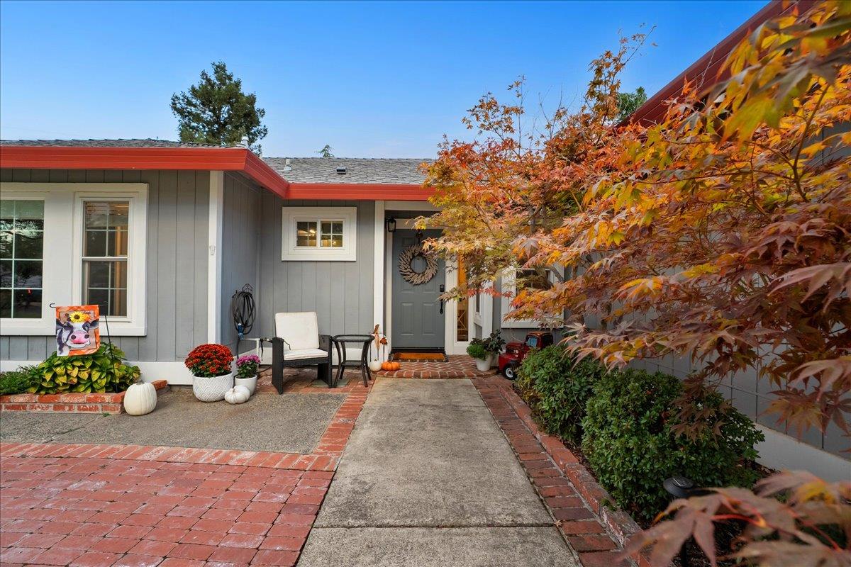 Detail Gallery Image 5 of 46 For 128 Mesquite Ct, Folsom,  CA 95630 - 3 Beds | 2 Baths