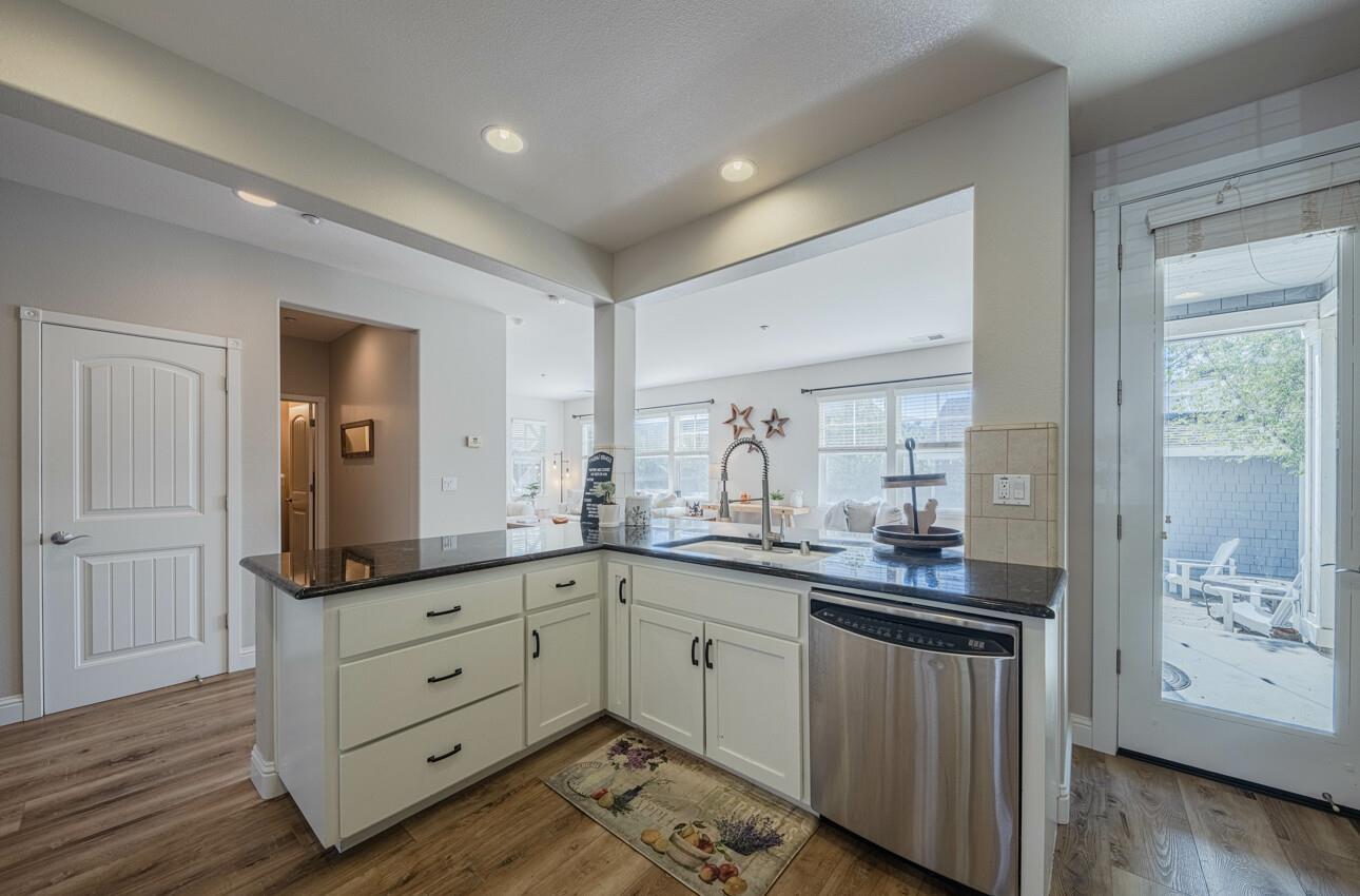 Detail Gallery Image 13 of 48 For 119 Third St, Spreckels,  CA 93962 - 4 Beds | 2/1 Baths