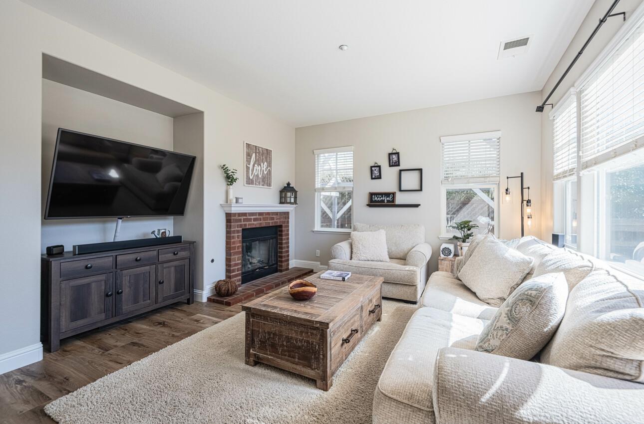 Detail Gallery Image 19 of 48 For 119 Third St, Spreckels,  CA 93962 - 4 Beds | 2/1 Baths