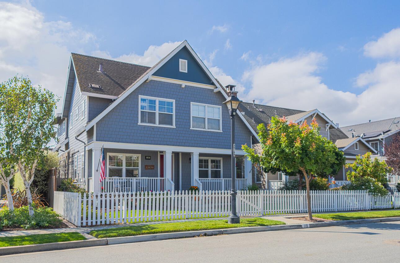 Detail Gallery Image 5 of 48 For 119 Third St, Spreckels,  CA 93962 - 4 Beds | 2/1 Baths