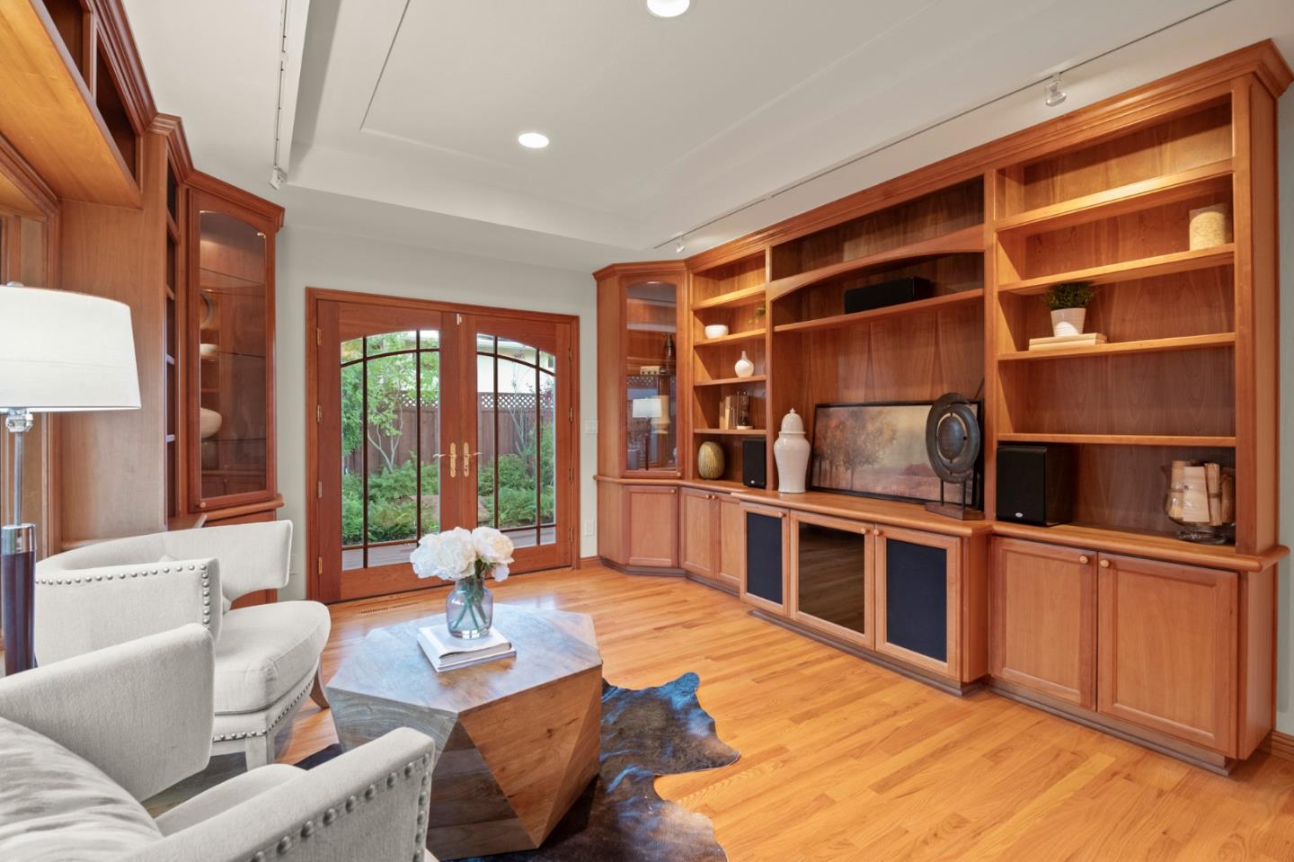 Detail Gallery Image 13 of 27 For 115 Lansberry Ct, Los Gatos,  CA 95032 - 4 Beds | 2/1 Baths