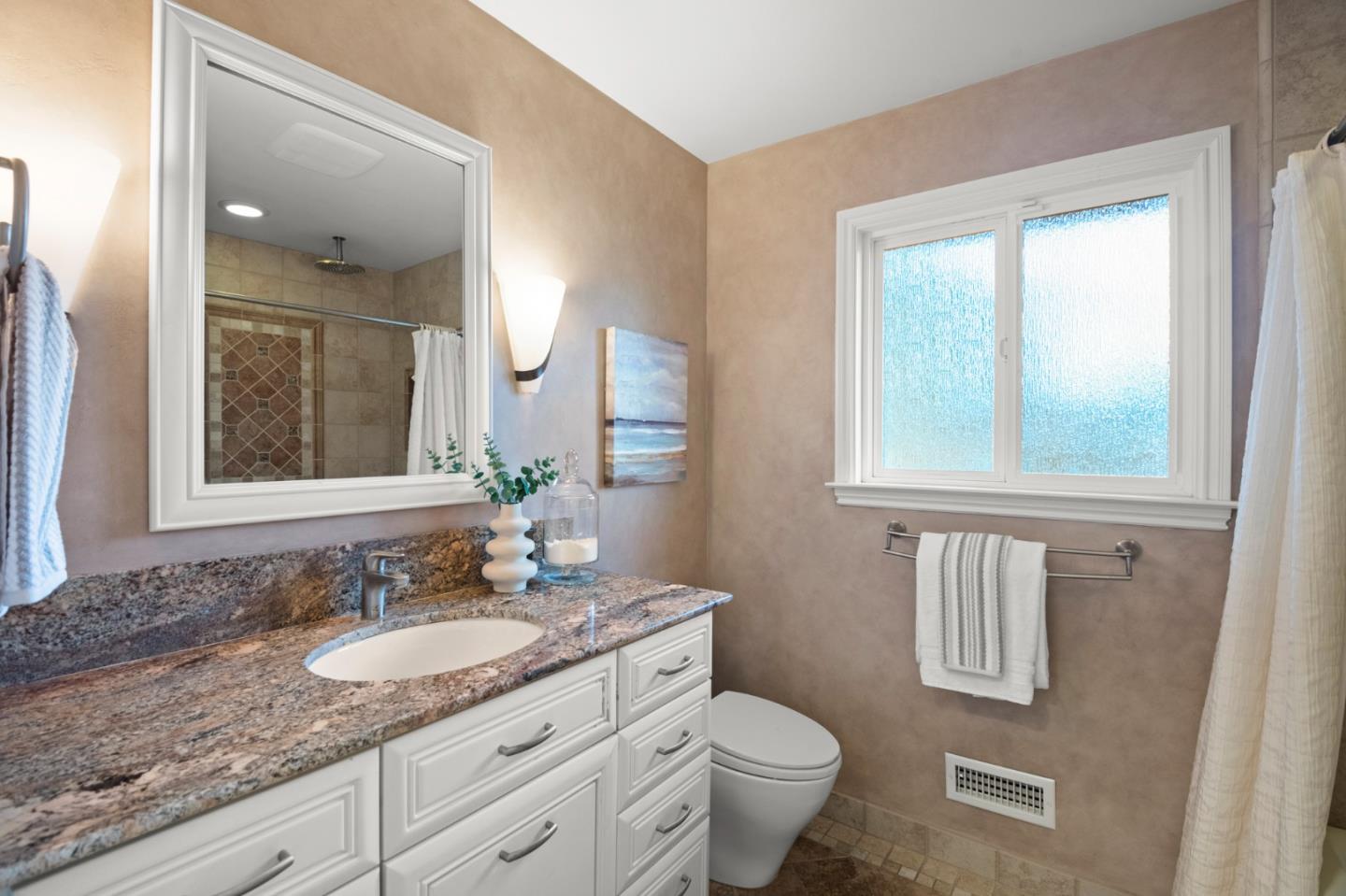 Detail Gallery Image 20 of 27 For 115 Lansberry Ct, Los Gatos,  CA 95032 - 4 Beds | 2/1 Baths