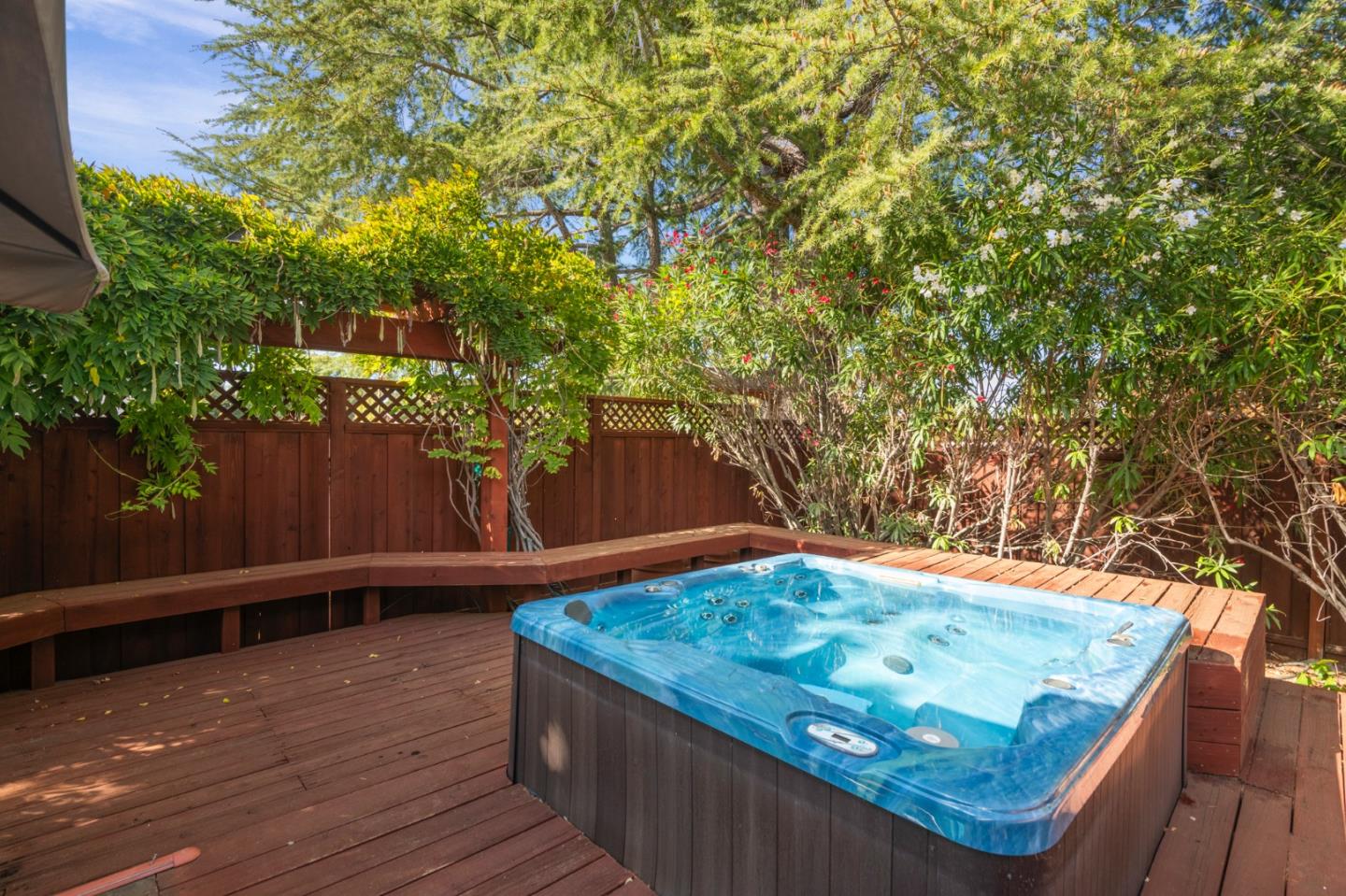 Detail Gallery Image 24 of 27 For 115 Lansberry Ct, Los Gatos,  CA 95032 - 4 Beds | 2/1 Baths