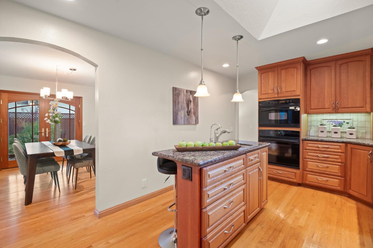 Detail Gallery Image 9 of 27 For 115 Lansberry Ct, Los Gatos,  CA 95032 - 4 Beds | 2/1 Baths