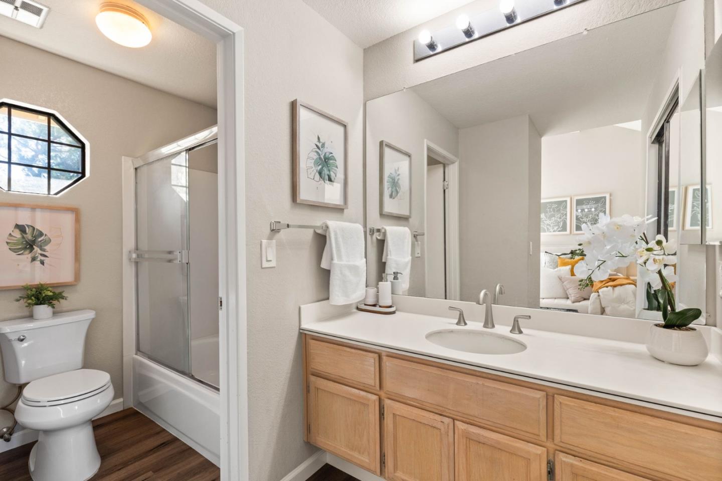 Detail Gallery Image 15 of 33 For 2487 Rebecca Lynn Way, Santa Clara,  CA 95050 - 2 Beds | 2/1 Baths