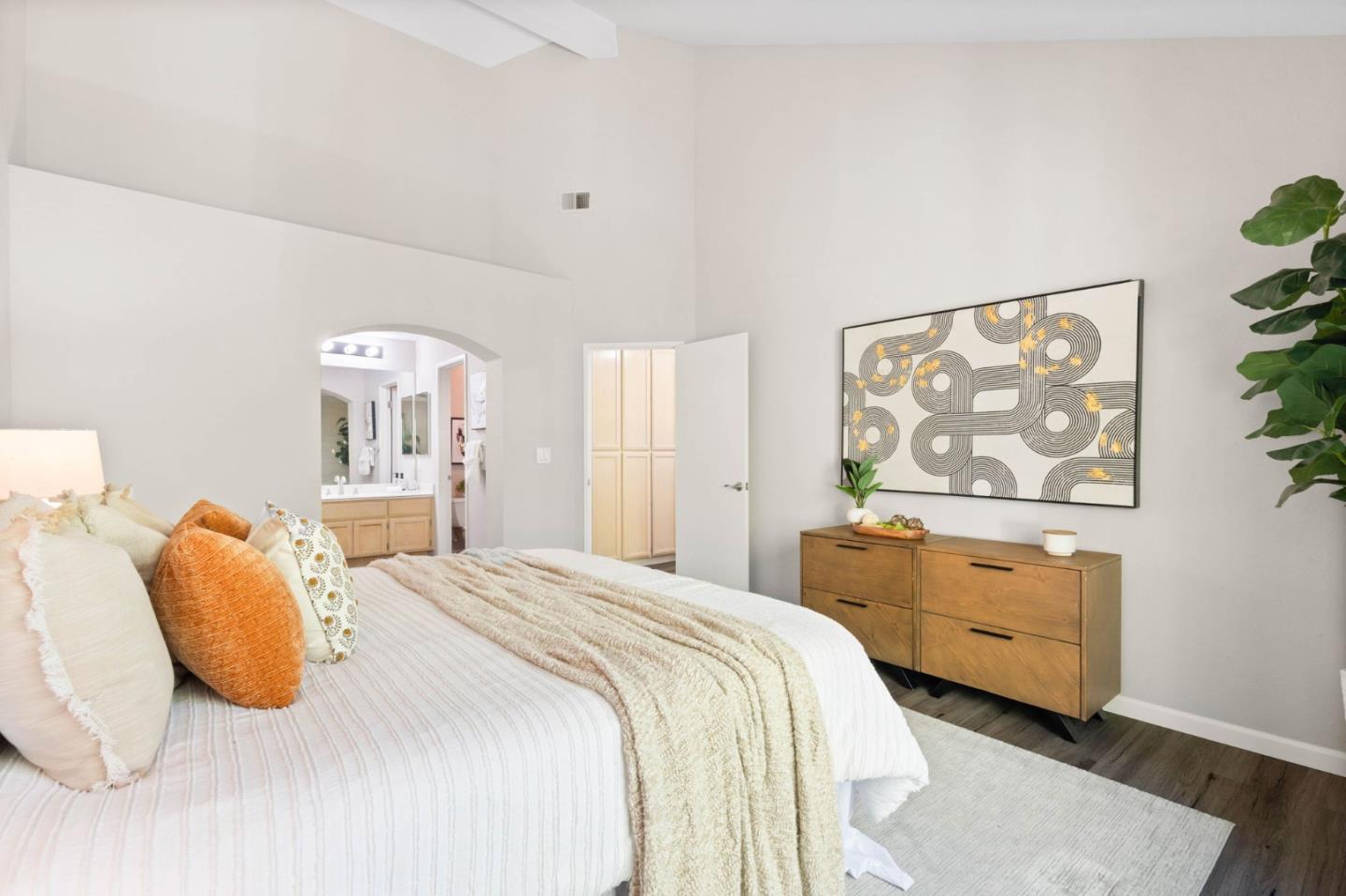 Detail Gallery Image 17 of 33 For 2487 Rebecca Lynn Way, Santa Clara,  CA 95050 - 2 Beds | 2/1 Baths